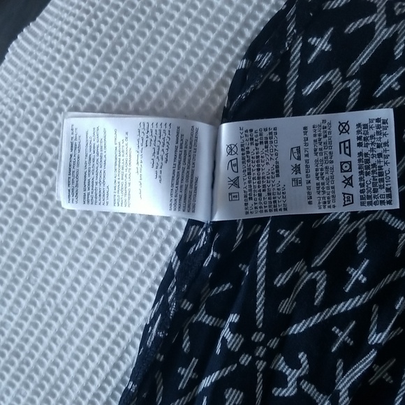 Roxy Slip Print Tunic Size XS - Picture 16 of 16